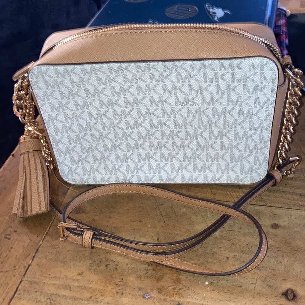 MK purse for sale.   I got it and have never used it.